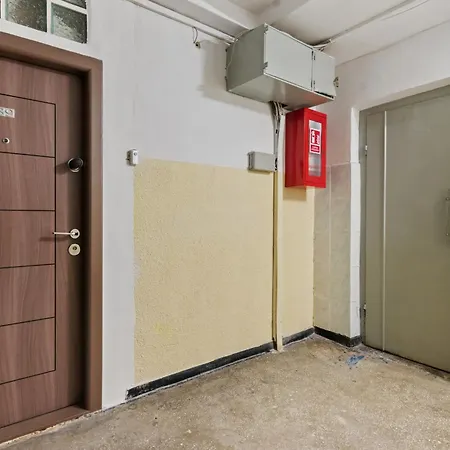 Rentforcomfort Oscar Apartament