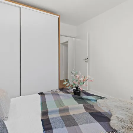 Rentforcomfort Oscar Apartament